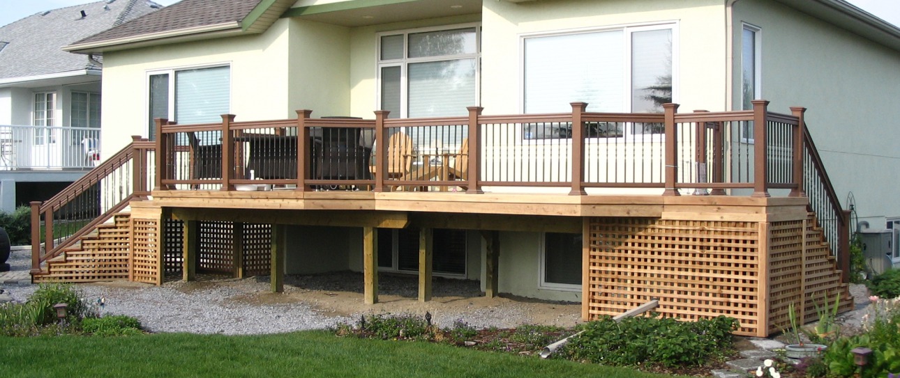 Cedar Deck with Composite Railing